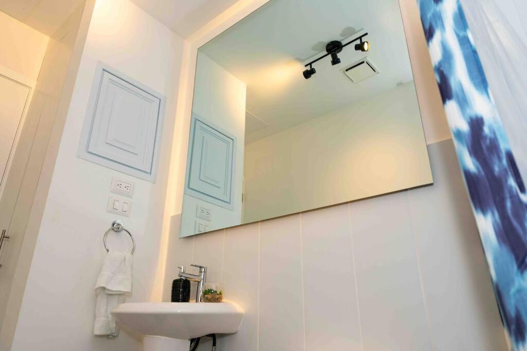 Lovely 1 Bedroom Unit With Free Parking Modra Zone 4 Guatemala City Ngoại thất bức ảnh