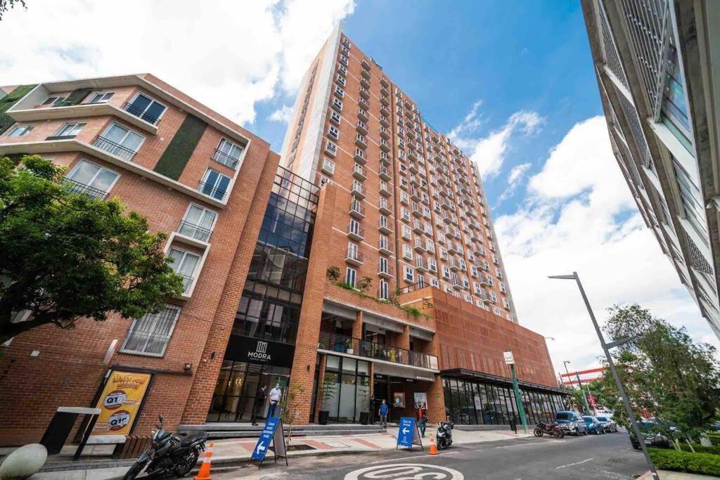 Lovely 1 Bedroom Unit With Free Parking Modra Zone 4 Guatemala City Ngoại thất bức ảnh